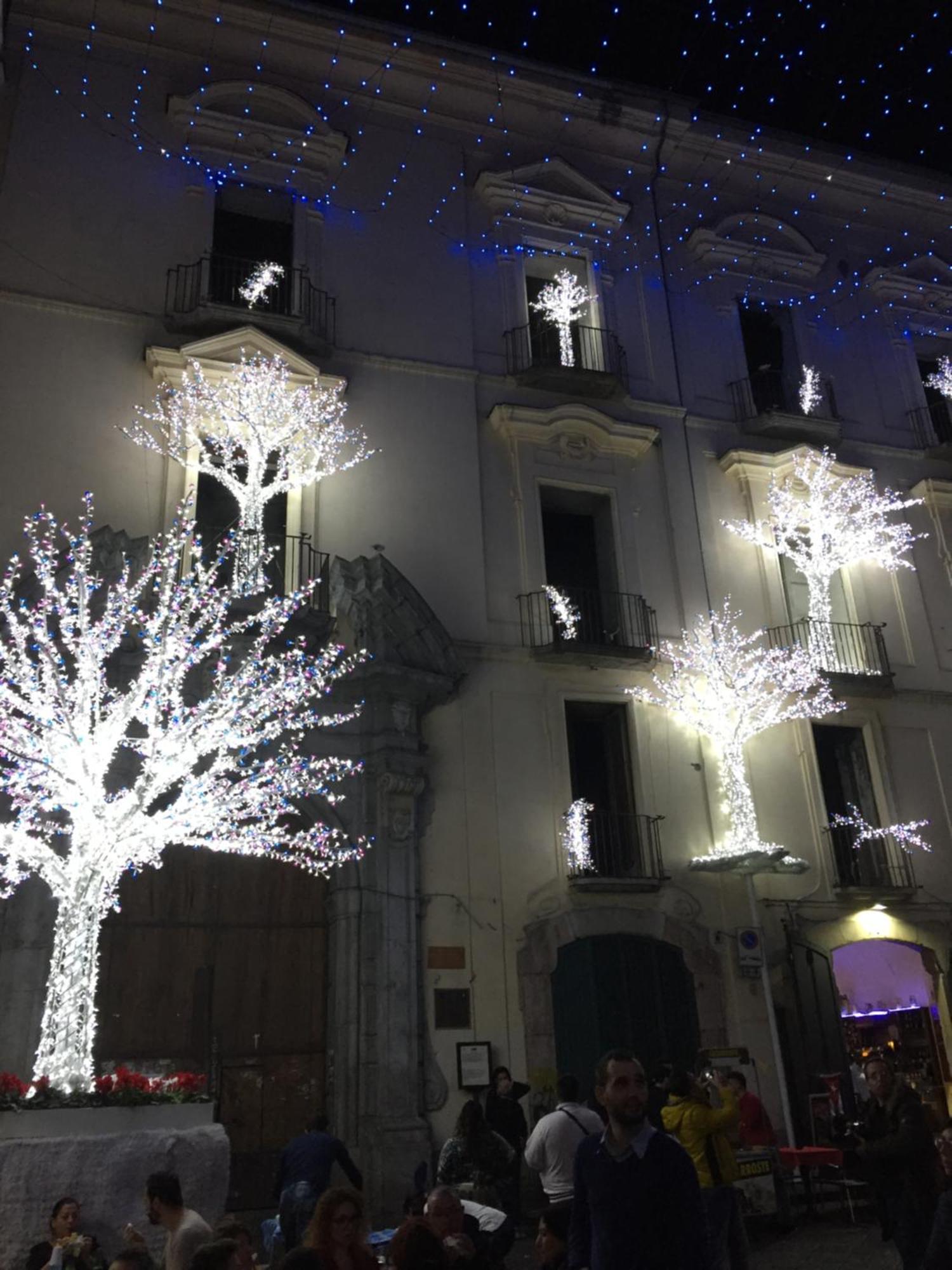 B&B Sorgente 23 ซาแลร์โน ภายนอก รูปภาพ