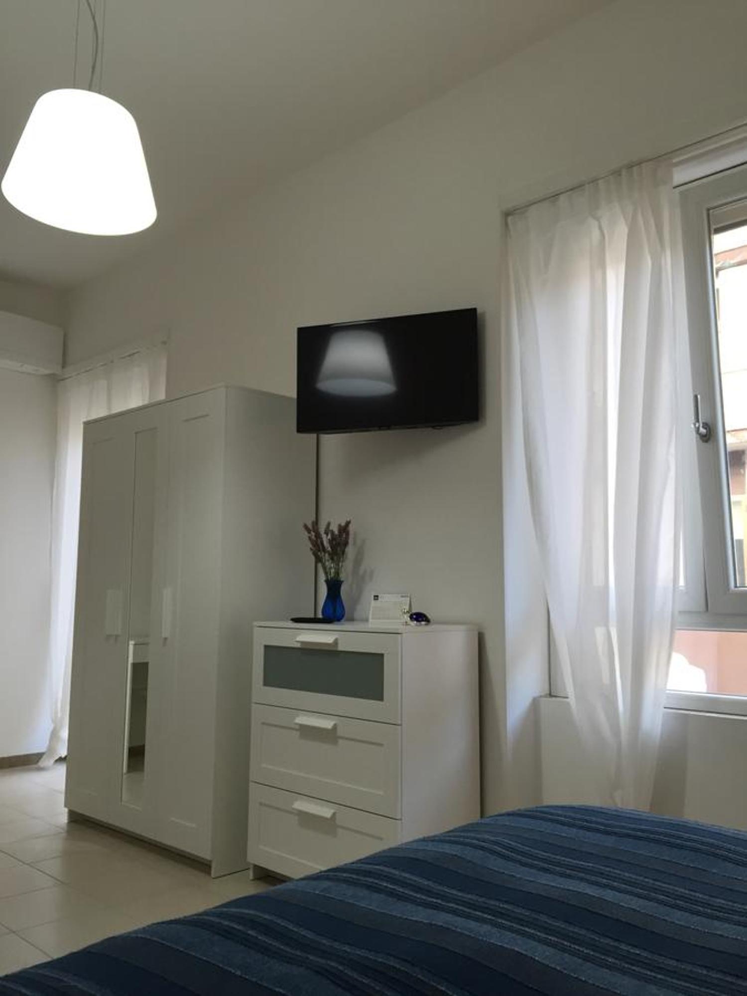 B&B Sorgente 23 ซาแลร์โน ภายนอก รูปภาพ