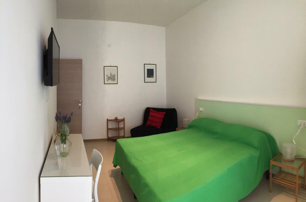 B&B Sorgente 23 ซาแลร์โน ภายนอก รูปภาพ