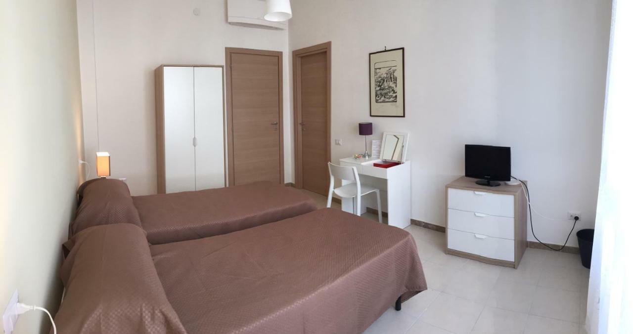 B&B Sorgente 23 ซาแลร์โน ภายนอก รูปภาพ