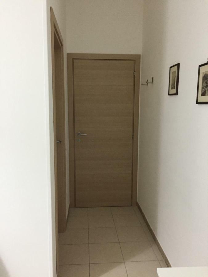 B&B Sorgente 23 ซาแลร์โน ภายนอก รูปภาพ